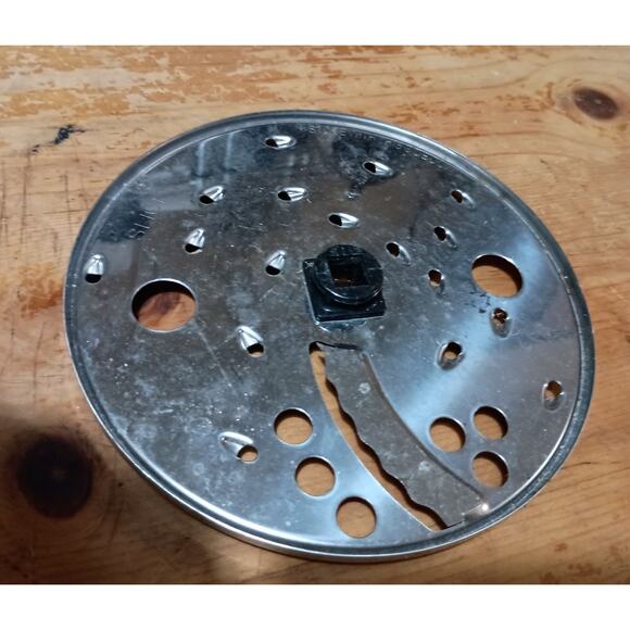 Cuisinart Prep 7 Food Processor DLC-2007N Shredding Slicing Disc Part - Picture 2 of 5